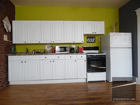 Rented by Highline Residential | media 14