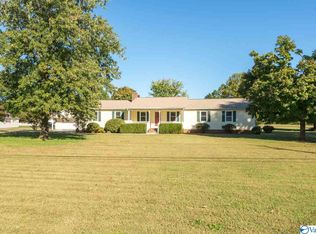 250 Kelly Spring Rd, Harvest, AL 35749