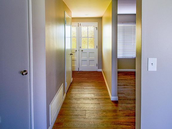 5th image of 843 E Virginia Ave