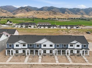 839 E 270 S #9, Smithfield, UT 84335