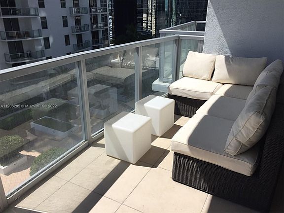 4th image of 1050 Brickell Ave APT 1706