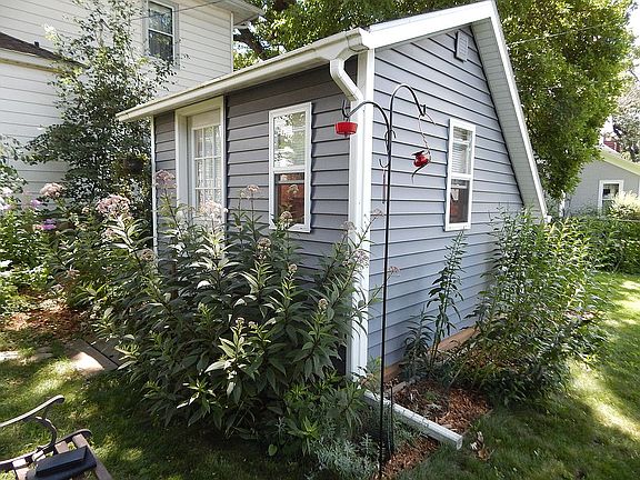 2nd image of 785 S Greenwood Ave