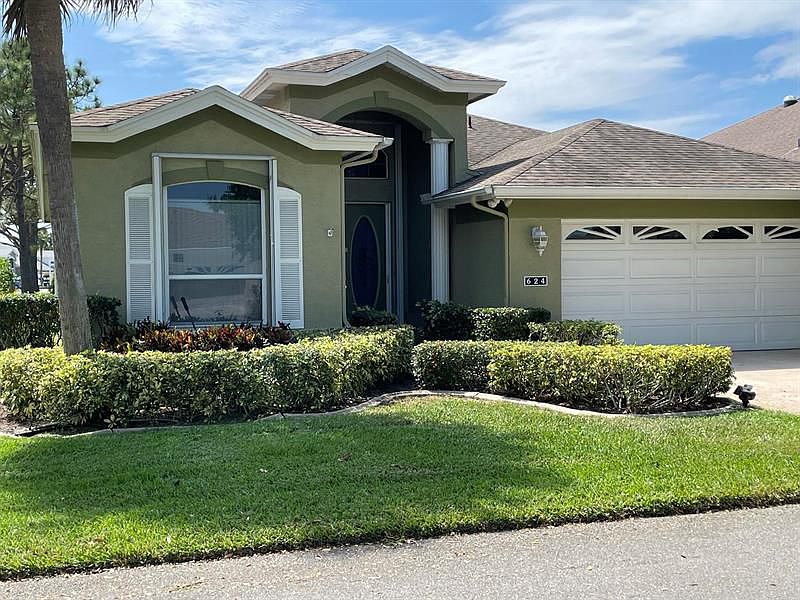 1st image of 624 NW Venetto Ct