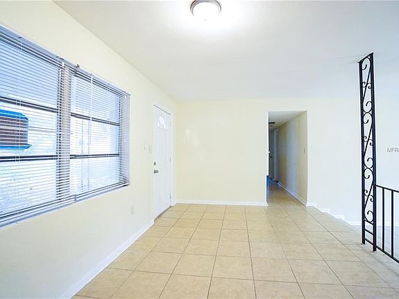 2nd image of 1120 Suncrest Dr