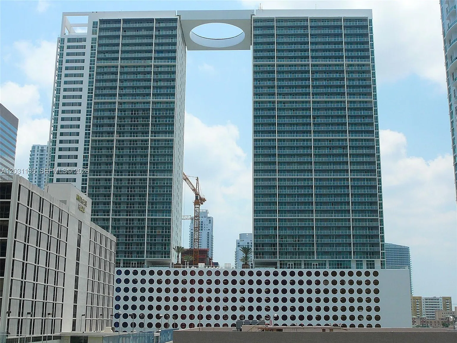 500 Brickell East Condo — Photo 2