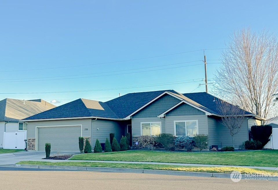 1st image of 2728 Castle Stones Court