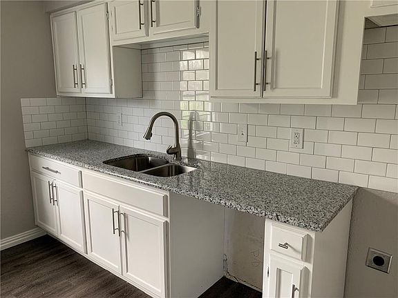 3rd image of 7812 Tacoma Dr
