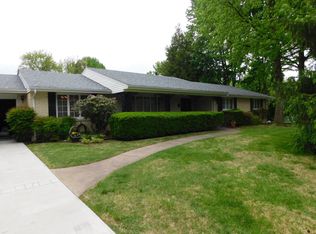 3045 E Shalimar Dr, Springfield, MO 65804