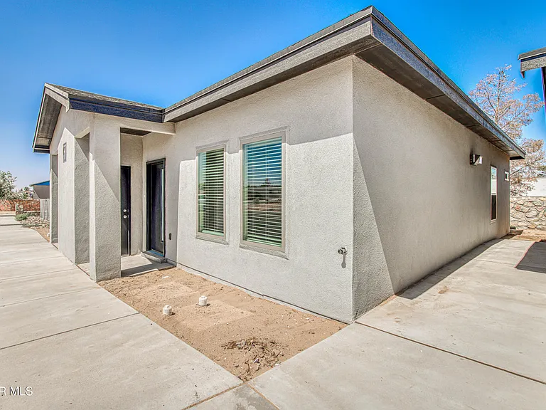 12879 Bret Harte Dr — Photo 20