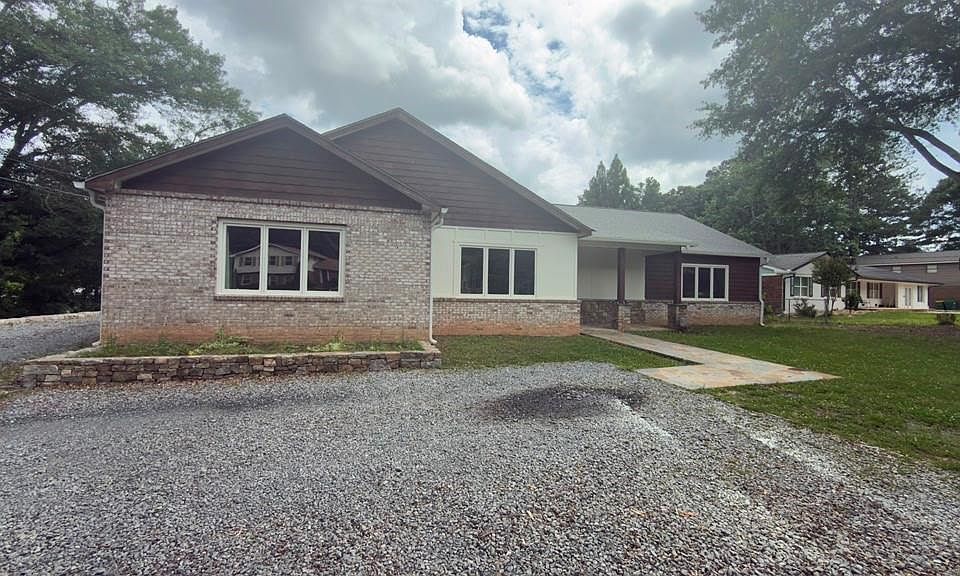 1st image of 2909 Jones Mill Rd