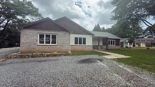 2909 Jones Mill Rd Photo 1
