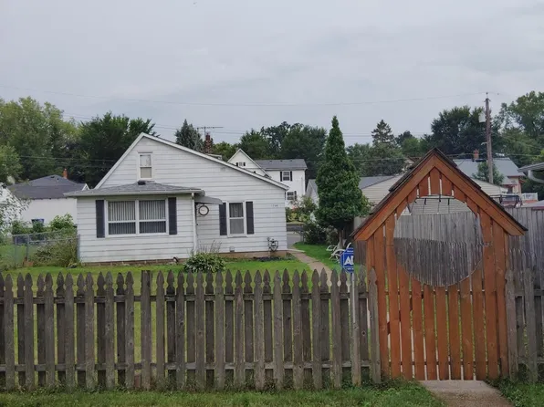 1744 York Ave, Saint Paul, MN 55106