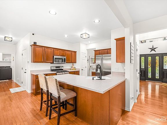 3rd image of 39W470 W Mallory Dr