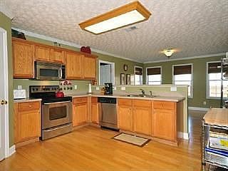 5th image of 1604 Beaufort Way