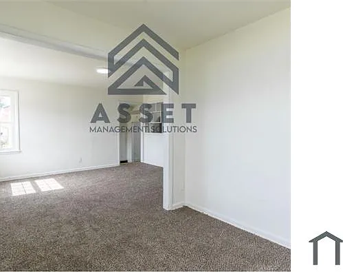 3317 NE 15th St — Photo 7