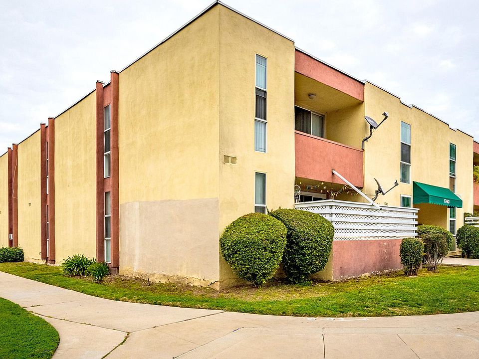 1st image of 17463 Vanowen St #10