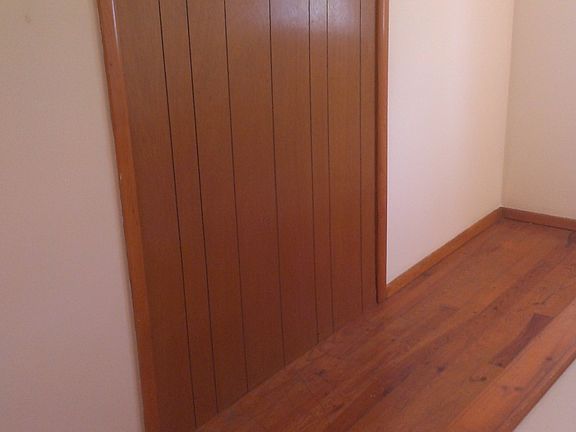 upstairs all rooms wood