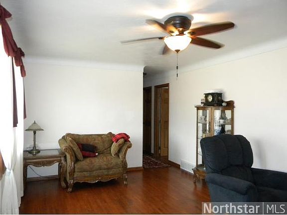 5th image of 2416 County Road East E