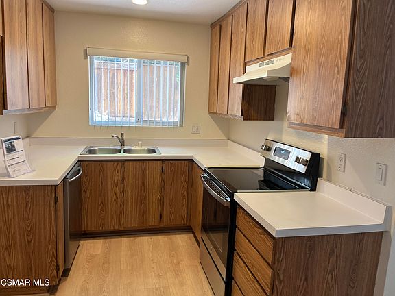 3rd image of 5342 Lake Lindero Dr