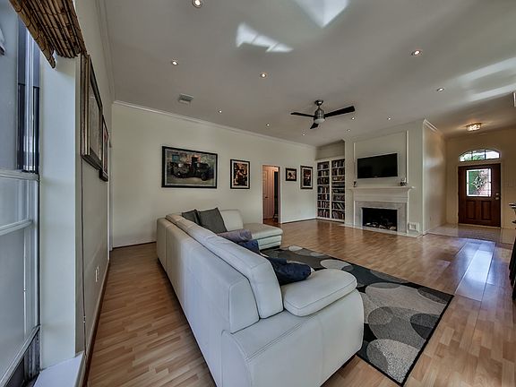 2nd image of 2754 Prichard Ct