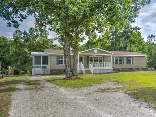 228 Creek Bank Drive, New Bern, NC 28560