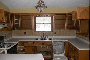 2nd image of 109 Heritage Trl