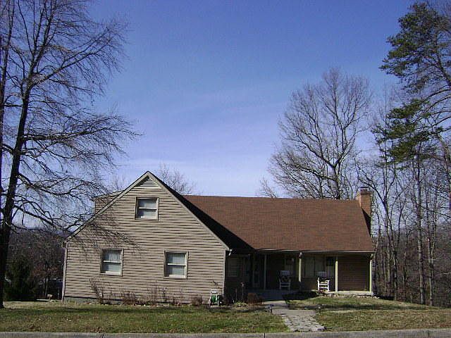 1st image of 2505 Holly Ave
