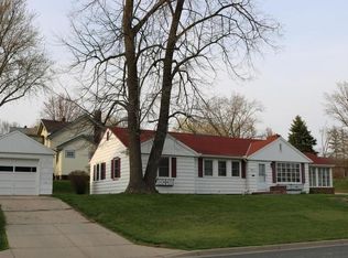 201 2nd St NW, New Prague, MN 56071