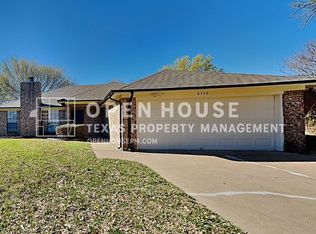 6536 Alta Vista Dr, Watauga, TX 76148