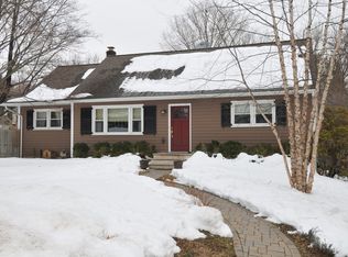 12 Union Rd, Clinton, NJ 08809