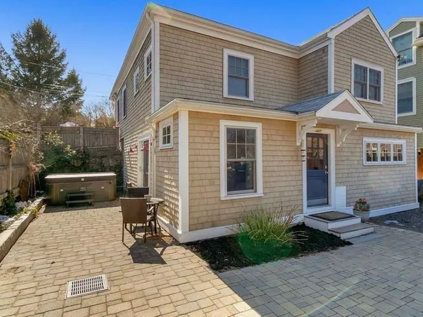 5 Connolly Pl, Beverly, MA 01915