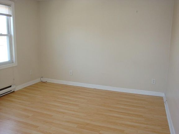 5th image of 31 California Ave #31