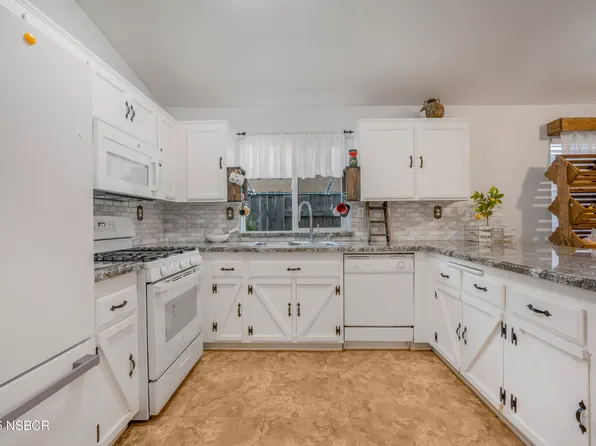 2343 Cesar E Chavez Dr, Santa Maria, CA 93458