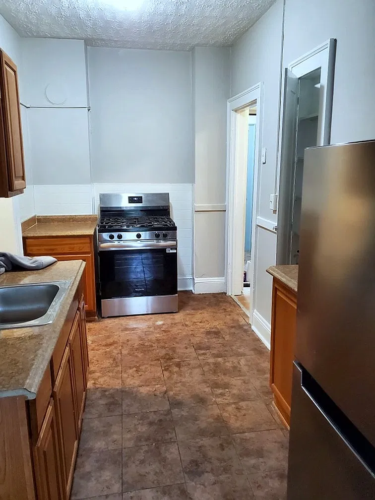 2 bed, 780 sqft, $1,100 — Photo 2