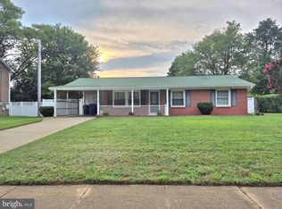 906 Waddell Rd, Waldorf, MD 20602