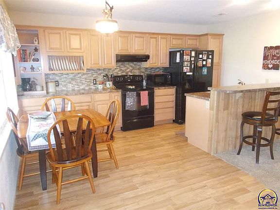 4th image of 1210 Bluestem Dr