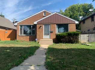 7110 W Hampton Ave, Milwaukee, WI 53218