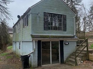 221 Ridge St, East Pittsburgh, PA 15112