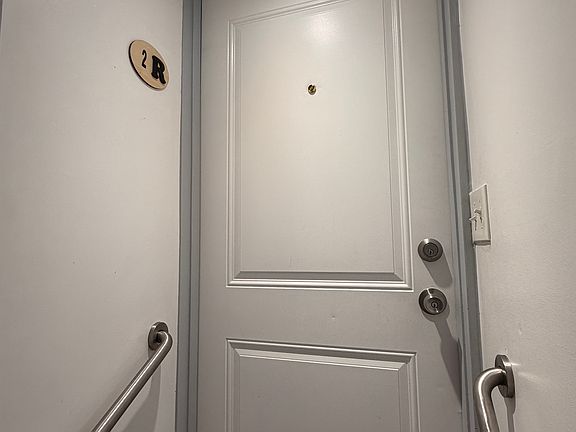 3rd image of 5754 Rising Sun Ave #2R