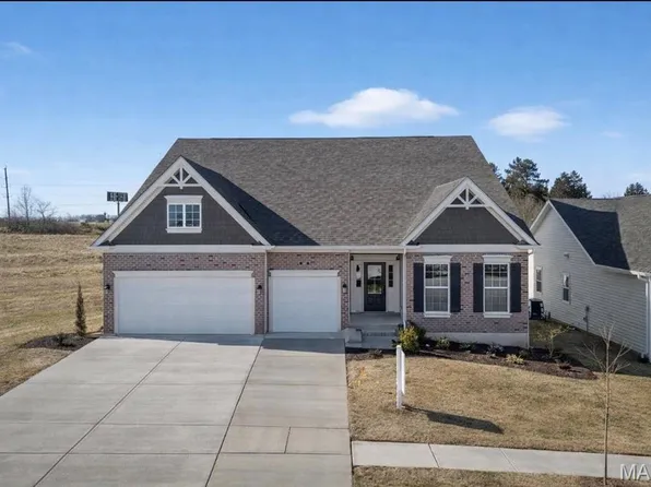 160 Cedarstone Dr, Dardenne Prairie, MO 63368