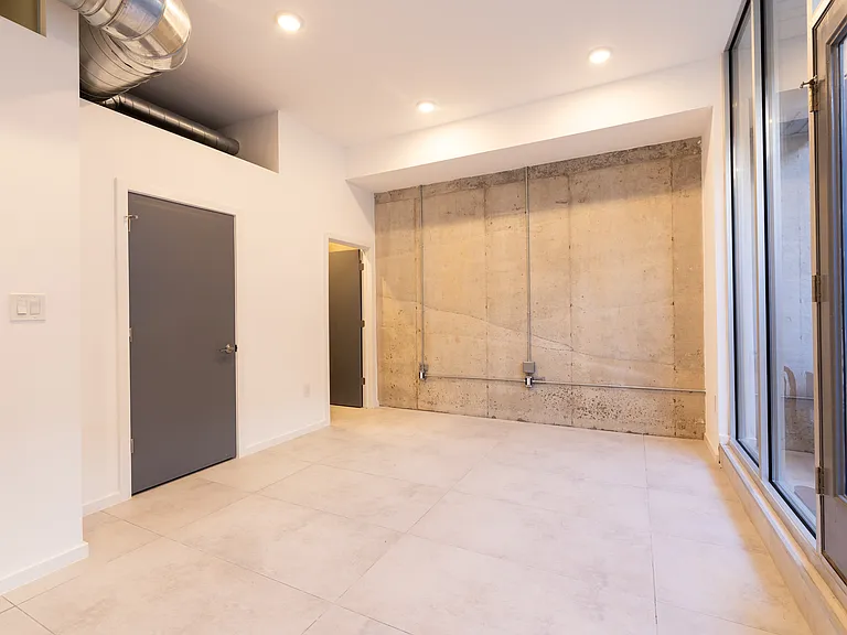 1941 N Marshall St #1 — Photo 13