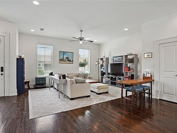 4th image of 2501 Amelia St