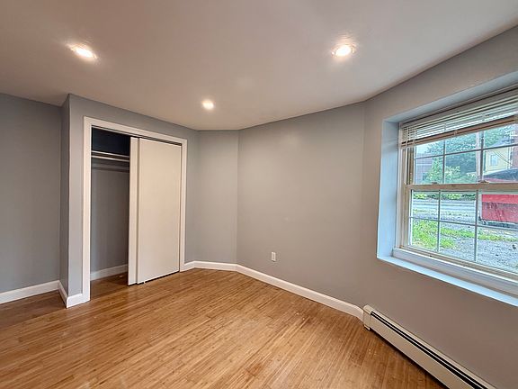 5th image of 260 Hope St #1B
