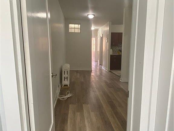 5th image of 658 Barretto St #2