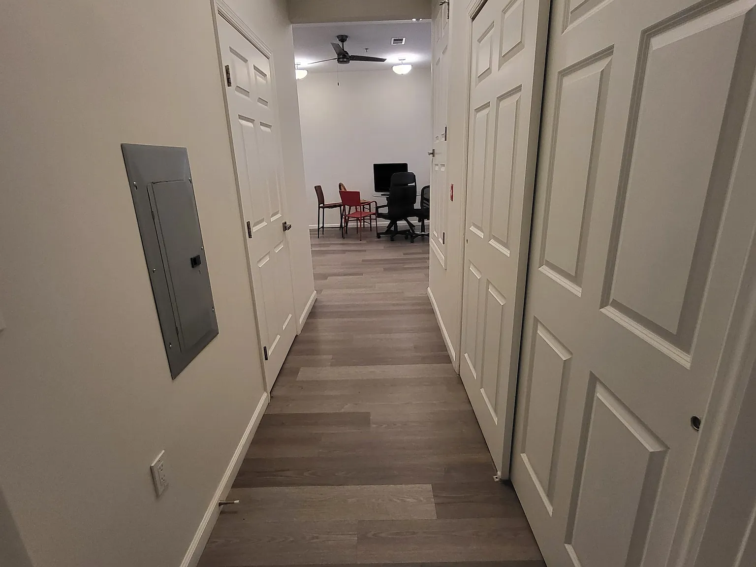 1 bed, 670 sqft, $2,050 — Photo 3