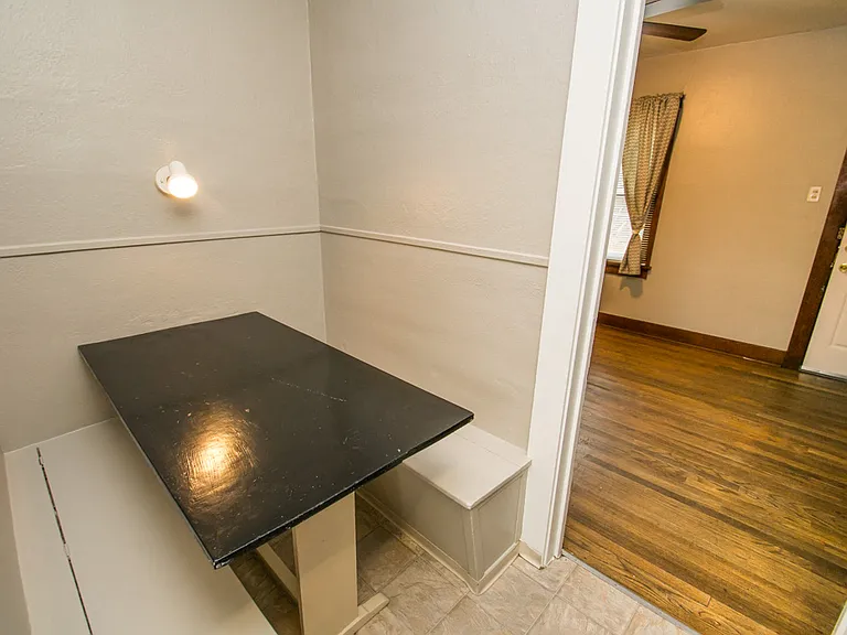 285 Zenobia Street — Photo 14