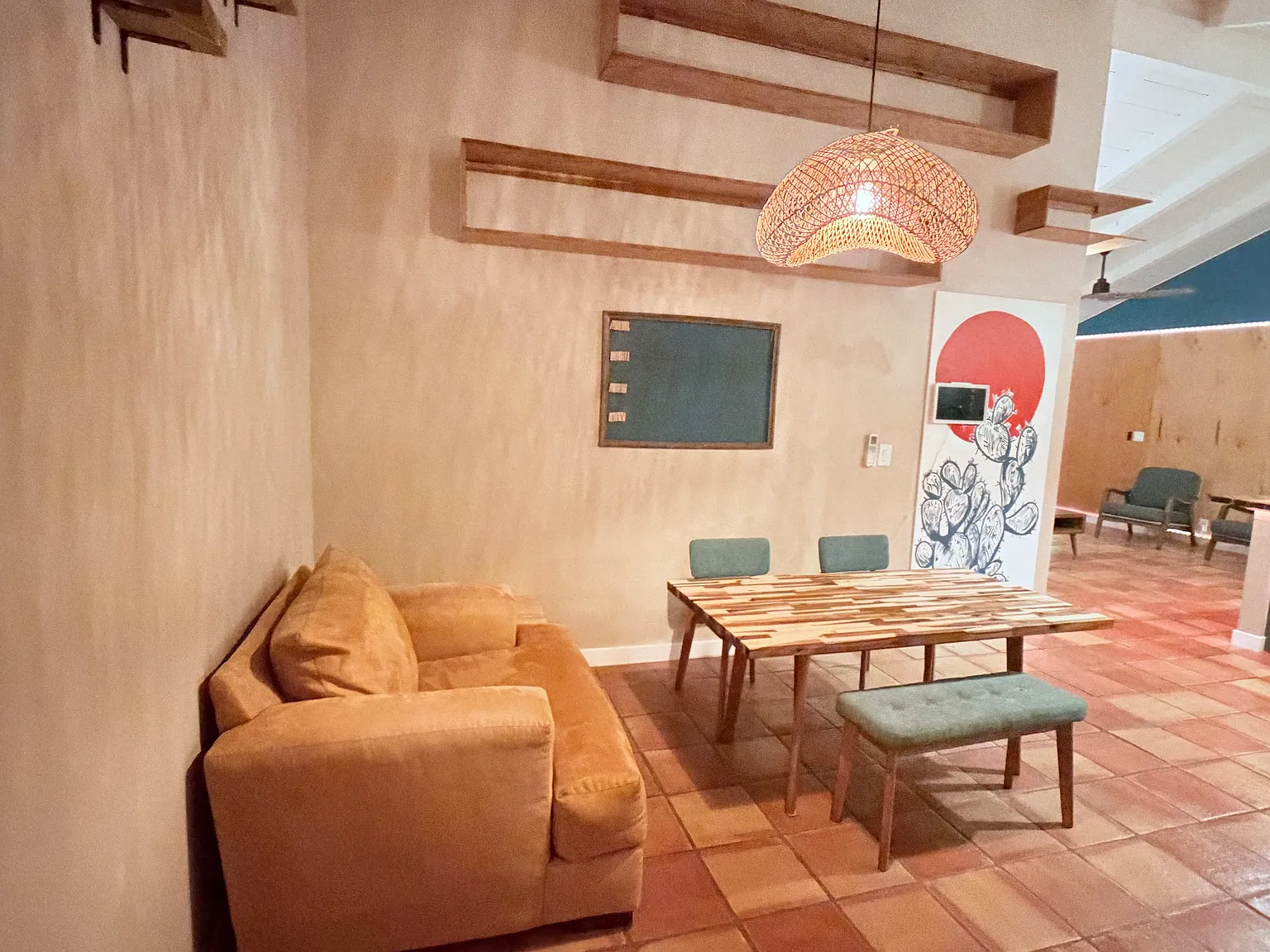 3 bed, 1196 sqft, $4,500 — Photo 3