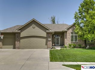 17208 Emiline St, Omaha, NE 68136