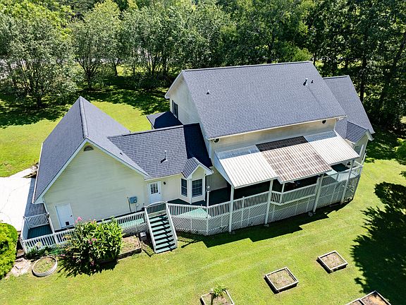 5th image of 443 Tigues Creek Rd