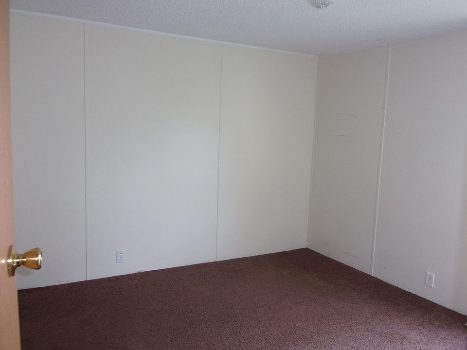 2nd image of 48 Mockingbird Hl House 48